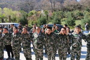 公司组织发展2017年员工集体拓展训练活动