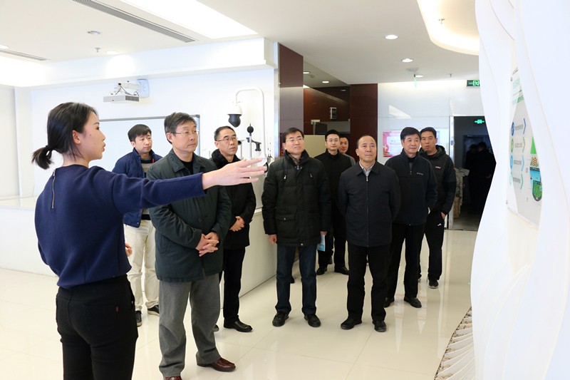 省人大常委会委员、环资工委主任李三原到lewin乐玩官网集团调研座谈