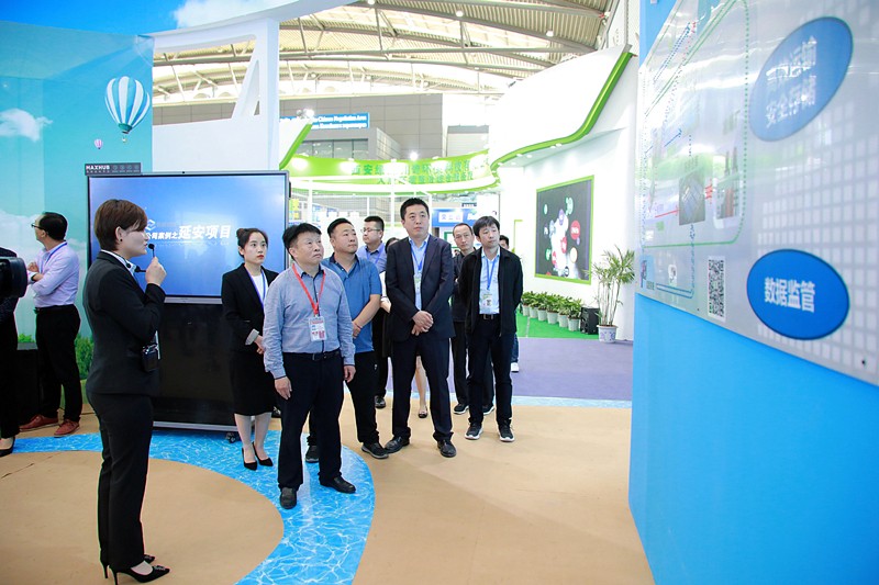 lewin乐玩官网集团携“绿水青山”亮相丝博会｜副省长魏增军参观