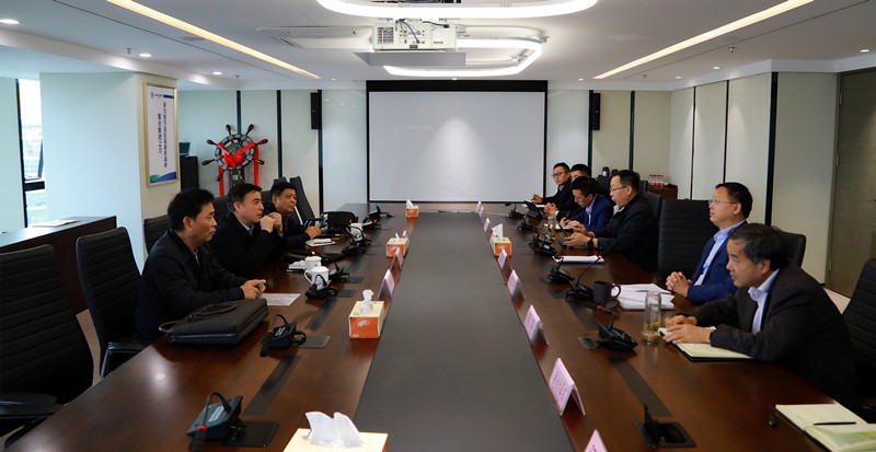 省决咨委委员、省委政研室原副主任王东到lewin乐玩官网集团调研座谈