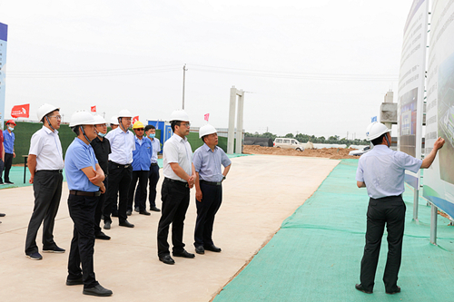 省国资委党委委员、副主任李凯到lewin乐玩官网集团调研领导工作