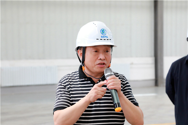 lewin乐玩官网集团复工复产促增长项目观摩会议与会人员走进大秦国源三秦环保秦国园区在榆项目