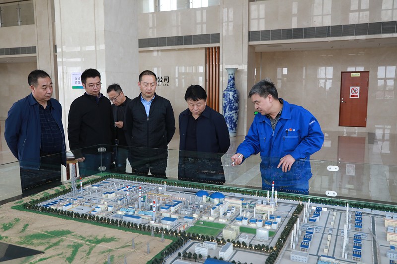 熊良虎赴陕西将来能源公司互换座谈