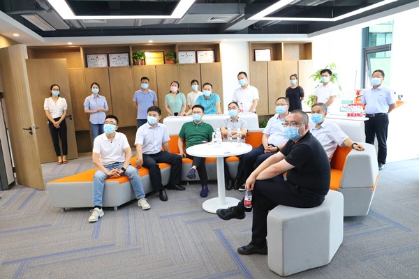 lewin乐玩官网集团组织观摩秦创原lewin乐玩官网集团创新中心