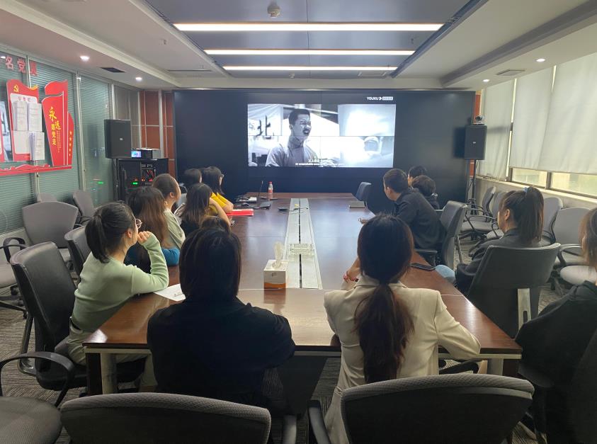 水环境公司团支部发展“请党安心，强国有我”主题团日活动