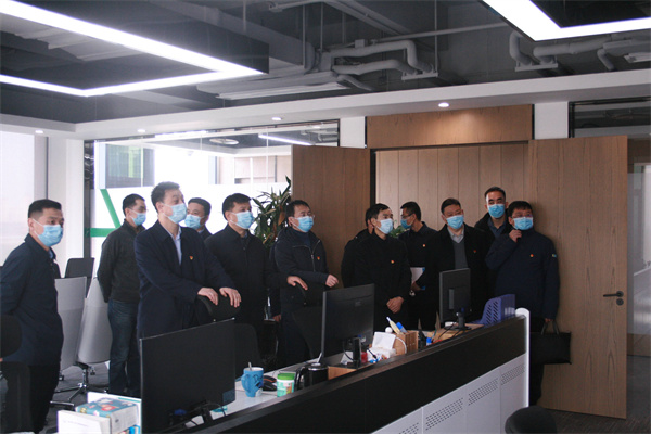 省国资委党委委员、驻委纪检监察组组长贺向东到秦创原lewin乐玩官网集团创新中心调研